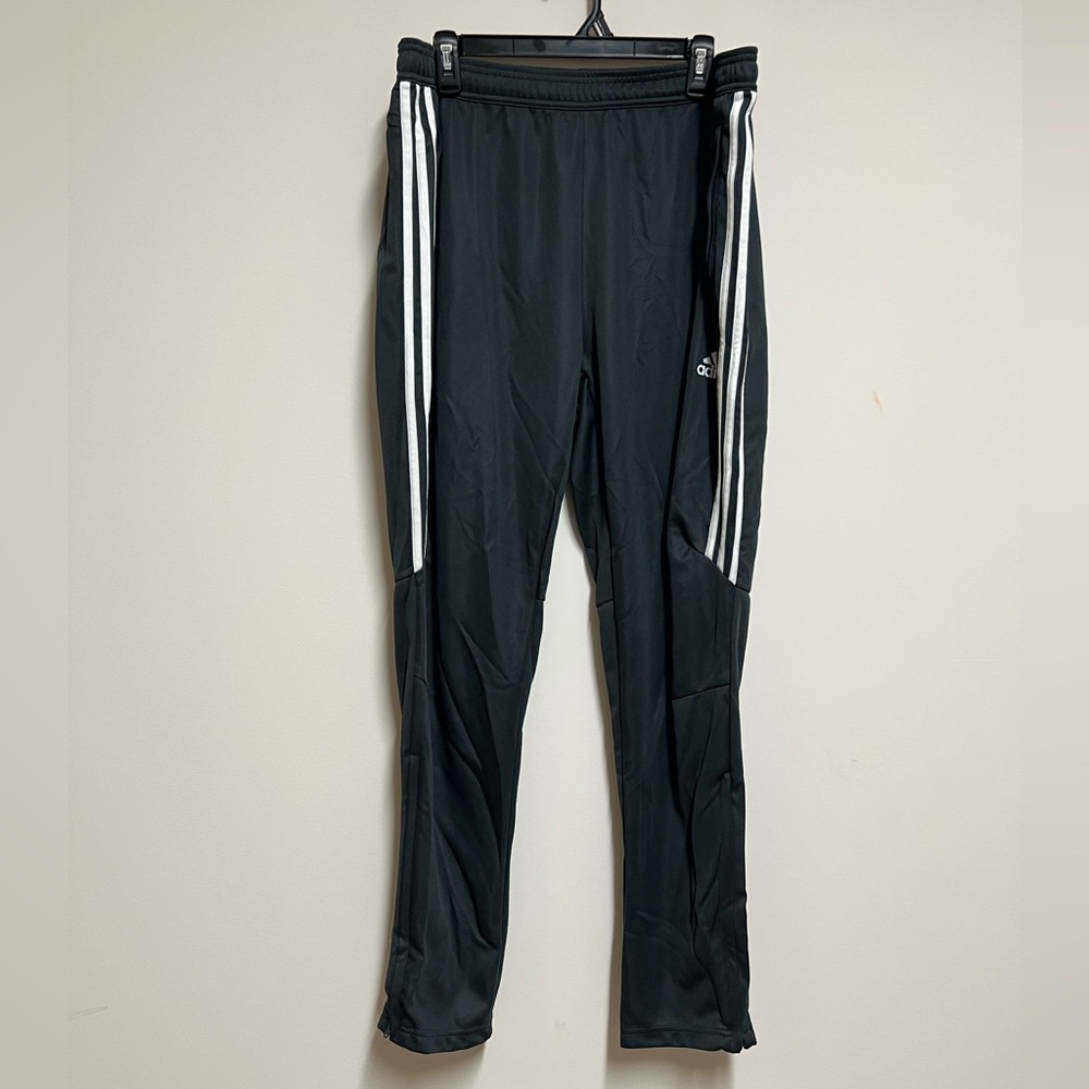 Men’s athletic joggers